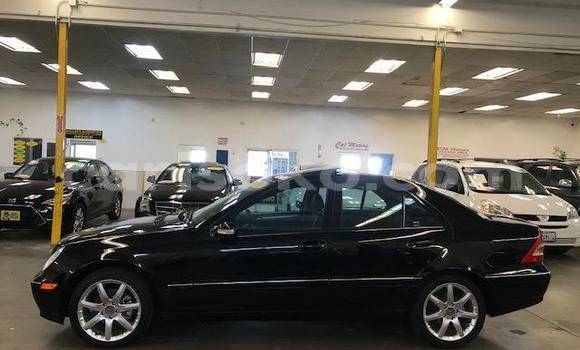 Buy Used Mercedes-Benz C–Class Black Car in Kigali in Rwanda Buy Used Mercedes-Benz C–Class Black Car in Kigali in Rwanda