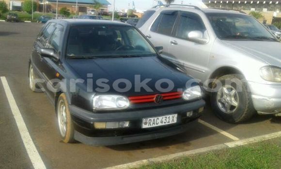 Acheter Occasion Voiture Volkswagen Golf Noir à Gicumbi au Rwanda Acheter Occasion Voiture Volkswagen Golf Noir à Gicumbi au Rwanda