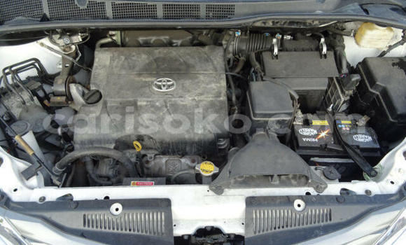Buy Used Toyota Sienna White Car in Kigali in Rwanda Buy Used Toyota Sienna White Car in Kigali in Rwanda