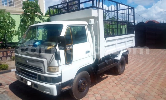 Sayi Na hannu Daihatsu Delta Wagon Blanc Mota in Kigali a Rwanda Sayi Na hannu Daihatsu Delta Wagon Blanc Mota in Kigali a Rwanda
