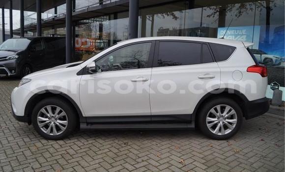 Buy Used Toyota RAV4 White Car in Kigali in Rwanda Buy Used Toyota RAV4 White Car in Kigali in Rwanda