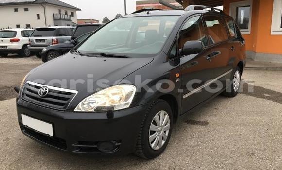 Sayi Na hannu Toyota Avensis Verso Noir Mota in Kigali a Rwanda Sayi Na hannu Toyota Avensis Verso Noir Mota in Kigali a Rwanda