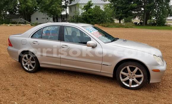Sayi Imported Mercedes-Benz C–Class Beige Mota in Kigali a Rwanda Sayi Imported Mercedes-Benz C–Class Beige Mota in Kigali a Rwanda