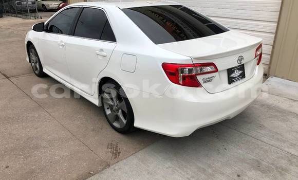 Sayi Na hannu Toyota Camry Blanc Mota in Kigali a Rwanda Sayi Na hannu Toyota Camry Blanc Mota in Kigali a Rwanda