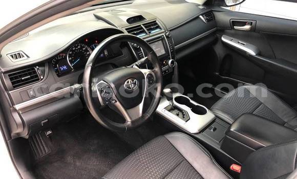 Sayi Na hannu Toyota Camry Blanc Mota in Kigali a Rwanda Sayi Na hannu Toyota Camry Blanc Mota in Kigali a Rwanda