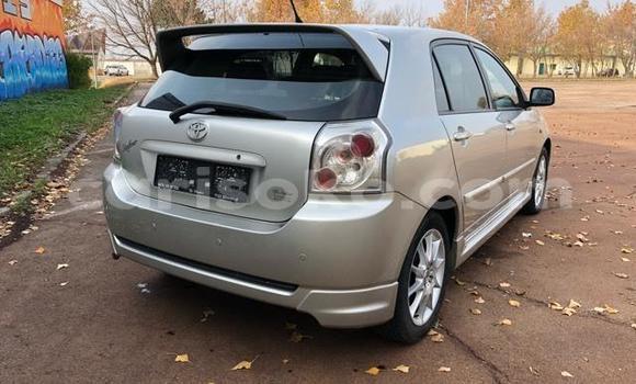 Sayi Na hannu Toyota Runx Gris Mota in Kigali a Rwanda Sayi Na hannu Toyota Runx Gris Mota in Kigali a Rwanda