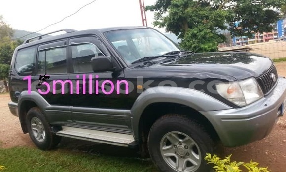 Sayi Na hannu Toyota Prado Noir Mota in Kigali a Rwanda Sayi Na hannu Toyota Prado Noir Mota in Kigali a Rwanda