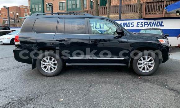 Buy Used Toyota Land Cruiser Black Car in Kigali in Rwanda Buy Used Toyota Land Cruiser Black Car in Kigali in Rwanda