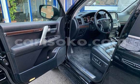 Buy Used Toyota Land Cruiser Black Car in Kigali in Rwanda Buy Used Toyota Land Cruiser Black Car in Kigali in Rwanda