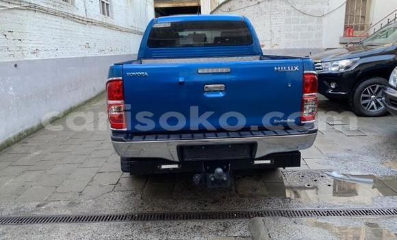 Sayi Imported Toyota Hilux Bleu Mota in Kigali a Rwanda Sayi Imported Toyota Hilux Bleu Mota in Kigali a Rwanda