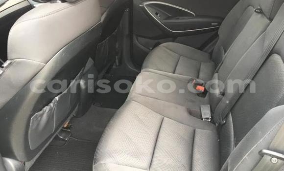 Sayi Imported Hyundai Santa Fe Noir Mota in Kigali a Rwanda Sayi Imported Hyundai Santa Fe Noir Mota in Kigali a Rwanda