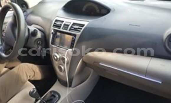 اشتري مستعمل Toyota Yaris Vert سيارة في Kigali في Rwanda اشتري مستعمل Toyota Yaris Vert سيارة في Kigali في Rwanda