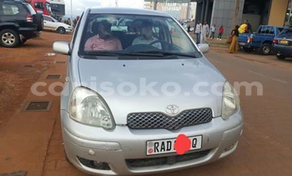 اشتري مستعمل Toyota Yaris Gris سيارة في Kigali في Rwanda اشتري مستعمل Toyota Yaris Gris سيارة في Kigali في Rwanda