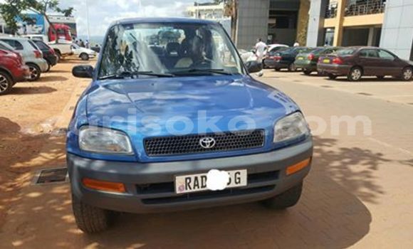 اشتري مستعمل Toyota RAV4 Bleu سيارة في Kigali في Rwanda اشتري مستعمل Toyota RAV4 Bleu سيارة في Kigali في Rwanda