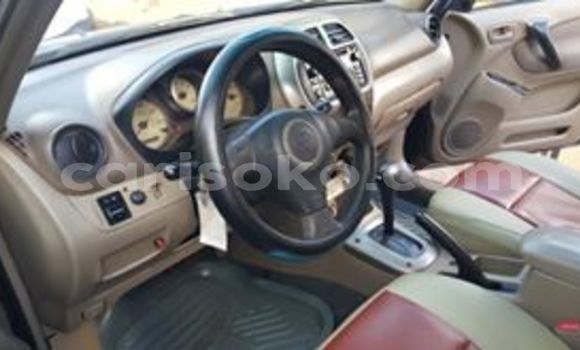 اشتري مستعمل Toyota RAV4 Bleu سيارة في Kigali في Rwanda اشتري مستعمل Toyota RAV4 Bleu سيارة في Kigali في Rwanda