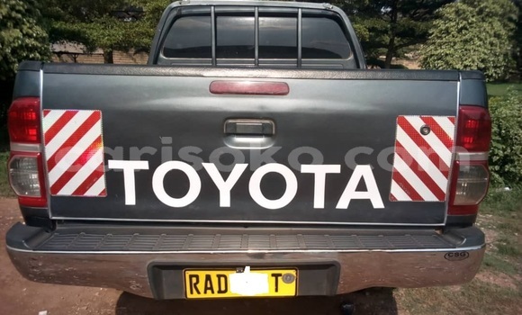 Sayi Na hannu Toyota Hilux Noir Mota in Kigali a Rwanda Sayi Na hannu Toyota Hilux Noir Mota in Kigali a Rwanda