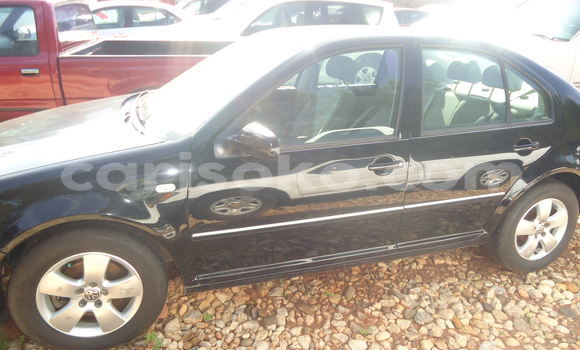 اشتري مستعمل Volkswagen Beetle Noir سيارة في Kigali في Rwanda