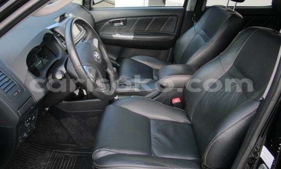 اشتري مستعمل Toyota Hilux Noir سيارة في Kigali في Rwanda اشتري مستعمل Toyota Hilux Noir سيارة في Kigali في Rwanda