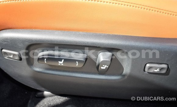 Acheter Import Voiture Lexus LX Blanc à Import - Dubai, Rwanda Acheter Import Voiture Lexus LX Blanc à Import - Dubai, Rwanda