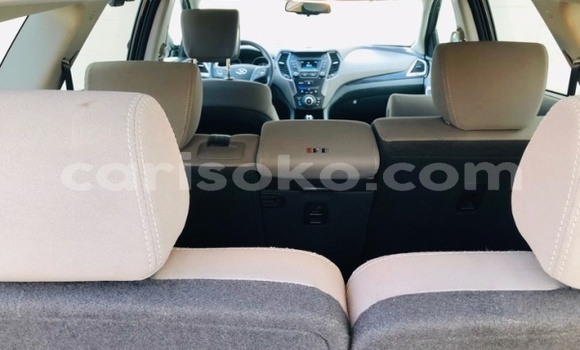 Sayi Na hannu Hyundai Santa Fe Noir Mota in Kigali a Rwanda Sayi Na hannu Hyundai Santa Fe Noir Mota in Kigali a Rwanda