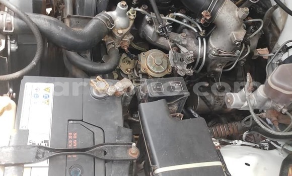 اشتري مستعمل Toyota Hilux Blanc سيارة في Kigali في Rwanda اشتري مستعمل Toyota Hilux Blanc سيارة في Kigali في Rwanda