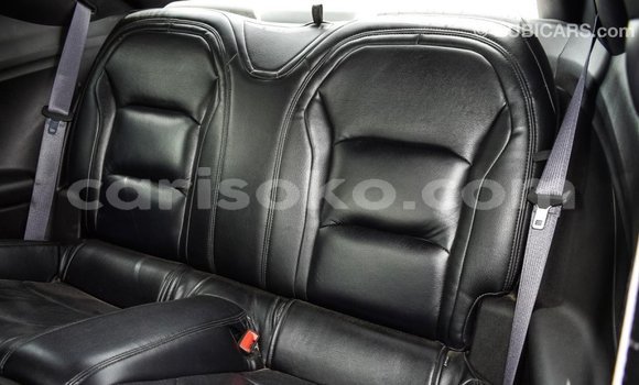 Acheter Import Voiture Chevrolet Camaro Rouge à Import - Dubai, Rwanda Acheter Import Voiture Chevrolet Camaro Rouge à Import - Dubai, Rwanda