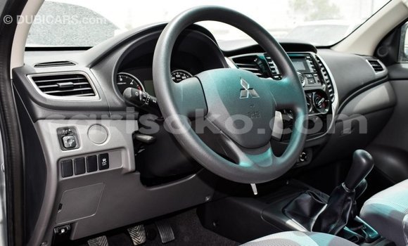 Buy Import Mitsubishi L200 Other Car in Import - Dubai in Rwanda Buy Import Mitsubishi L200 Other Car in Import - Dubai in Rwanda