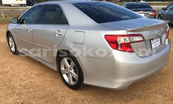 Sayi Imported Toyota Camry Gris Mota in Kigali a Rwanda Sayi Imported Toyota Camry Gris Mota in Kigali a Rwanda