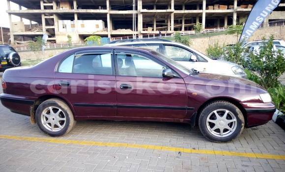 Acheter Occasion Voiture Toyota Carina Rouge à Kigali, Rwanda Acheter Occasion Voiture Toyota Carina Rouge à Kigali, Rwanda