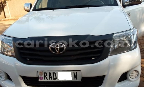 Sayi Na hannu Toyota Hilux Blanc Mota in Kigali a Rwanda Sayi Na hannu Toyota Hilux Blanc Mota in Kigali a Rwanda