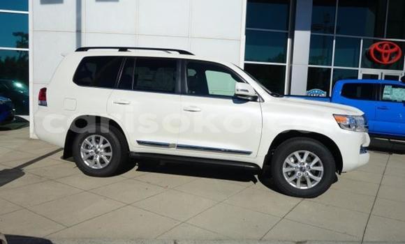 Buy Used Toyota Land Cruiser White Car in Kigali in Rwanda Buy Used Toyota Land Cruiser White Car in Kigali in Rwanda