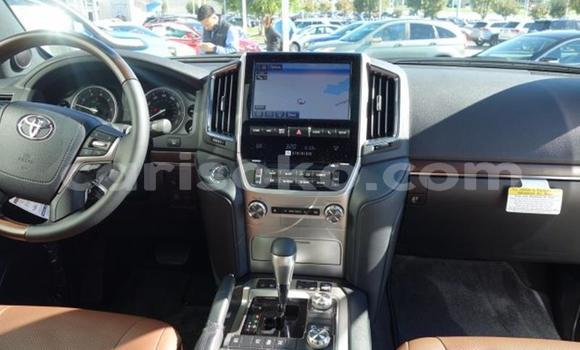 Buy Used Toyota Land Cruiser White Car in Kigali in Rwanda Buy Used Toyota Land Cruiser White Car in Kigali in Rwanda