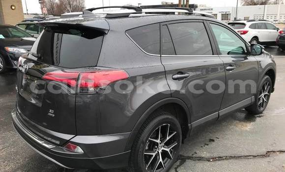 Sayi Imported Toyota RAV4 Beige Mota in Kigali a Rwanda Sayi Imported Toyota RAV4 Beige Mota in Kigali a Rwanda