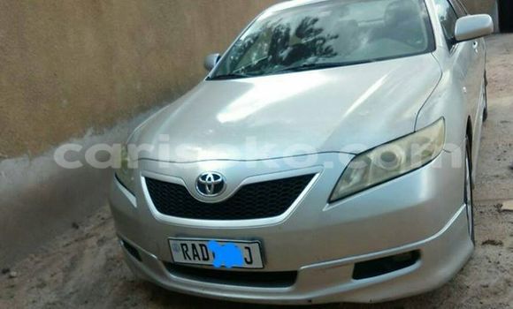 اشتري مستعمل Toyota Camry Gris سيارة في Gicumbi في Rwanda اشتري مستعمل Toyota Camry Gris سيارة في Gicumbi في Rwanda