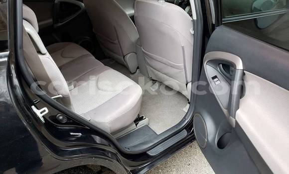 Sayi Imported Toyota RAV4 Noir Mota in Kigali a Rwanda Sayi Imported Toyota RAV4 Noir Mota in Kigali a Rwanda