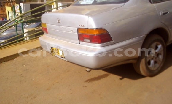 Sayi Na hannu Toyota Corolla Gris Mota in Kigali a Rwanda Sayi Na hannu Toyota Corolla Gris Mota in Kigali a Rwanda
