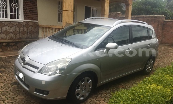 Buy Used Toyota Corolla Verso Silver Car in Kigali in Rwanda Buy Used Toyota Corolla Verso Silver Car in Kigali in Rwanda
