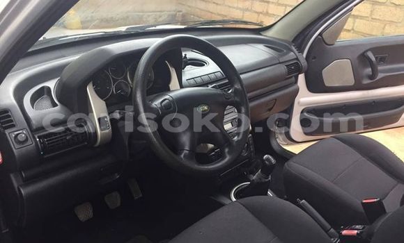 Buy Used Land Rover Freelander Silver Car in Kigali in Rwanda Buy Used Land Rover Freelander Silver Car in Kigali in Rwanda