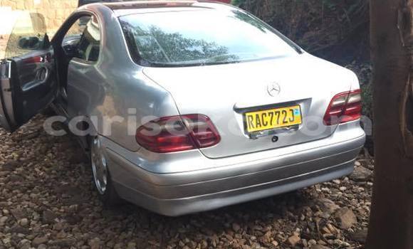 Acheter Occasion Voiture Mercedes-Benz C–Class Gris à Kigali, Rwanda Acheter Occasion Voiture Mercedes-Benz C–Class Gris à Kigali, Rwanda
