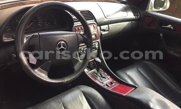 Acheter Occasion Voiture Mercedes-Benz C–Class Gris à Kigali, Rwanda Acheter Occasion Voiture Mercedes-Benz C–Class Gris à Kigali, Rwanda