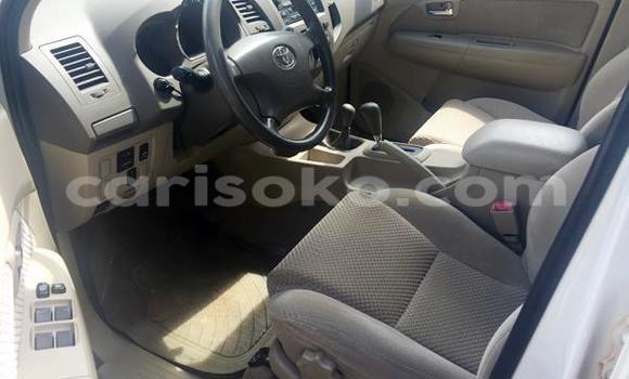 Sayi Na hannu Toyota Fortuner Blanc Mota in Kigali a Rwanda Sayi Na hannu Toyota Fortuner Blanc Mota in Kigali a Rwanda