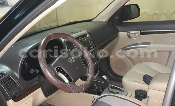 Buy Used Hyundai Santa Fe Black Car in Kigali in Rwanda Buy Used Hyundai Santa Fe Black Car in Kigali in Rwanda