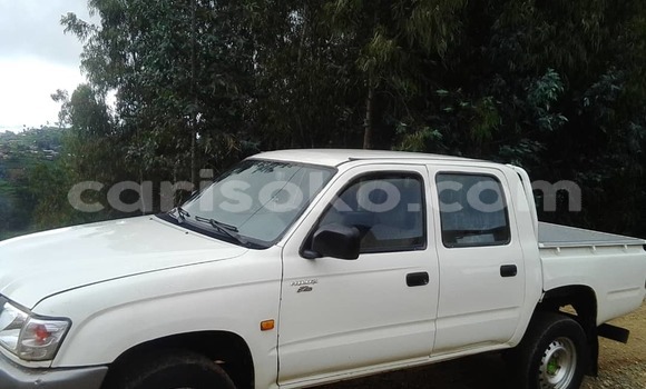 Sayi Na hannu Toyota Hilux Blanc Mota in Kigali a Rwanda Sayi Na hannu Toyota Hilux Blanc Mota in Kigali a Rwanda