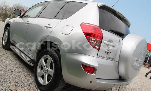 Buy Used Toyota RAV4 Silver Car in Bokwango in Rwanda Buy Used Toyota RAV4 Silver Car in Bokwango in Rwanda