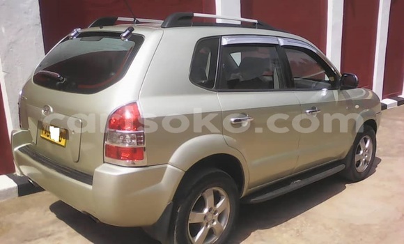 Buy Used Hyundai Tucson Silver Car in Kigali in Rwanda Buy Used Hyundai Tucson Silver Car in Kigali in Rwanda