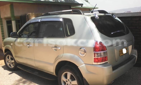Buy Used Hyundai Tucson Silver Car in Kigali in Rwanda Buy Used Hyundai Tucson Silver Car in Kigali in Rwanda