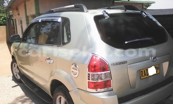 Buy Used Hyundai Tucson Silver Car in Kigali in Rwanda Buy Used Hyundai Tucson Silver Car in Kigali in Rwanda