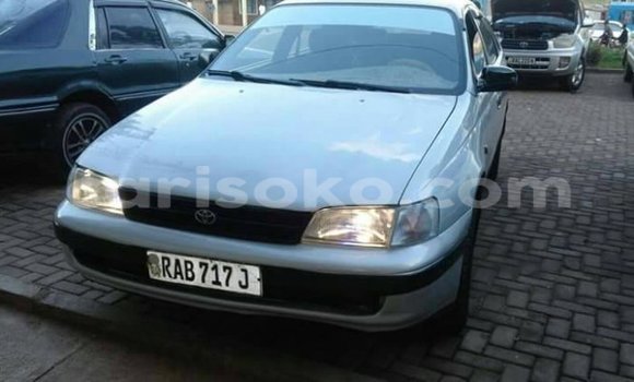 Acheter Occasion Voiture Toyota Carina Noir à Kigali au Rwanda Acheter Occasion Voiture Toyota Carina Noir à Kigali au Rwanda