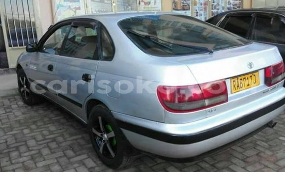 اشتري مستعمل Toyota Carina Noir سيارة في Kigali في Rwanda اشتري مستعمل Toyota Carina Noir سيارة في Kigali في Rwanda