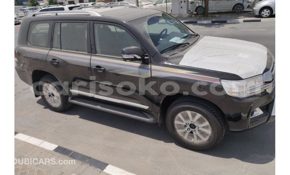 Acheter Import Voiture Toyota Land Cruiser Noir à Import - Dubai, Rwanda Acheter Import Voiture Toyota Land Cruiser Noir à Import - Dubai, Rwanda